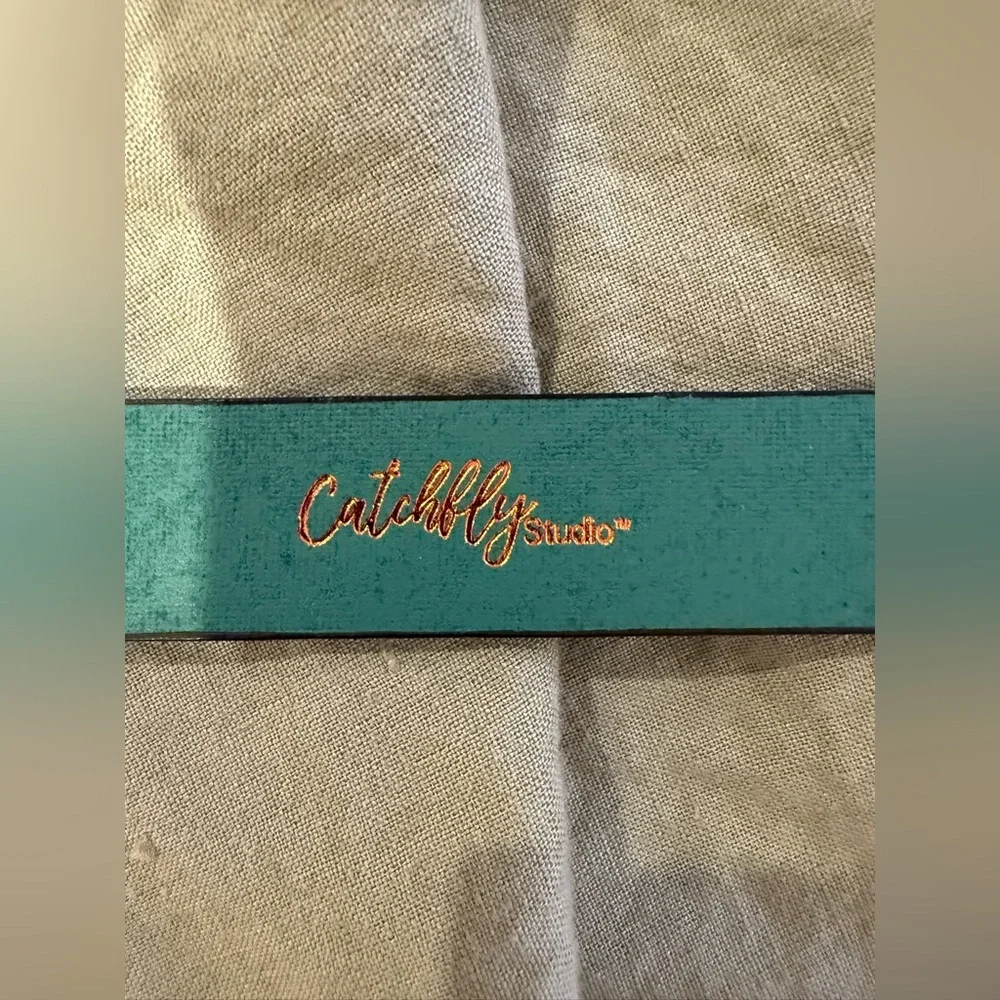 Catchfly Girls XL Tan and Brown Embossed Leather Belt